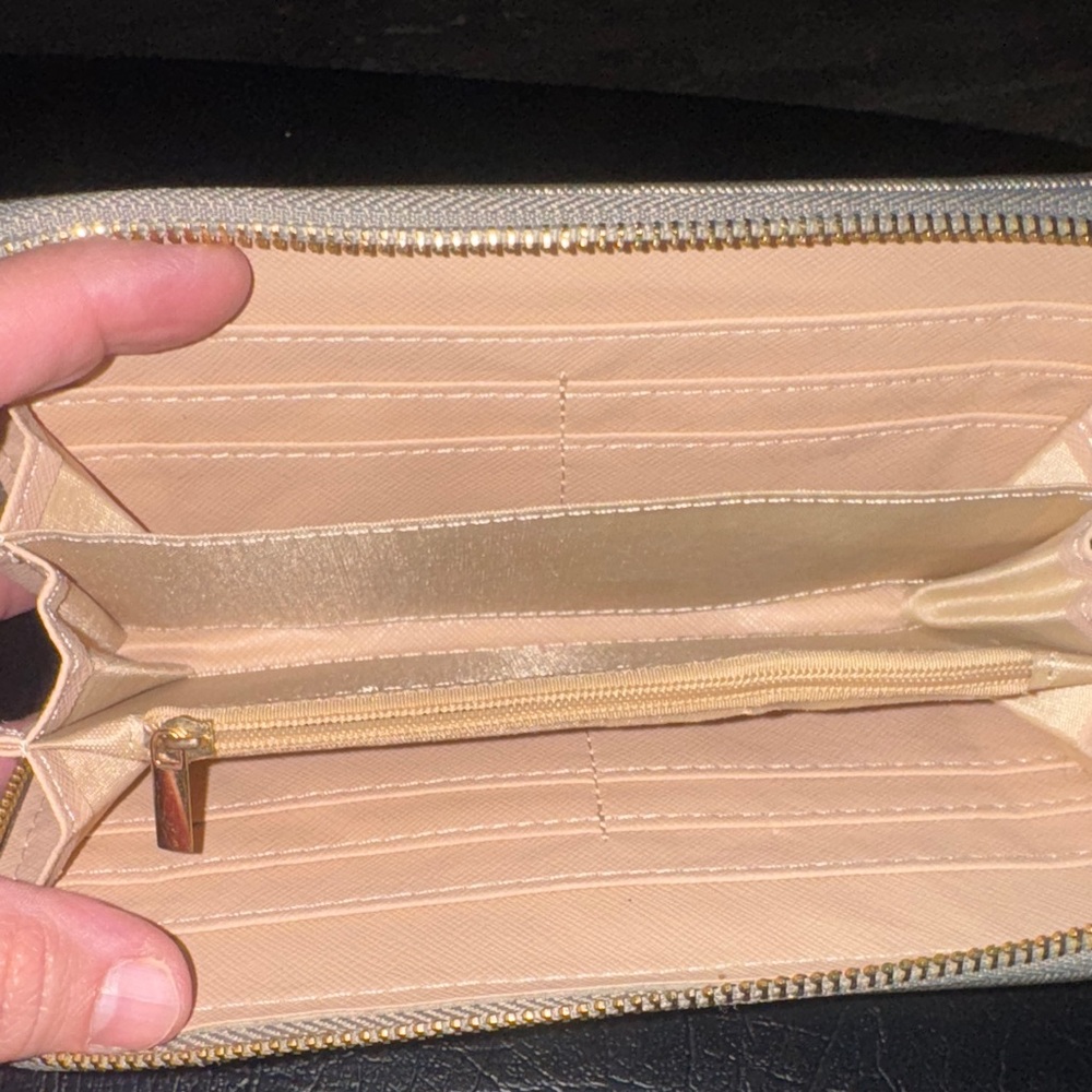 Dasein Elegant Silver & Gold Zip Around Full Size Wristlet NWOT - Picture 2 of 16